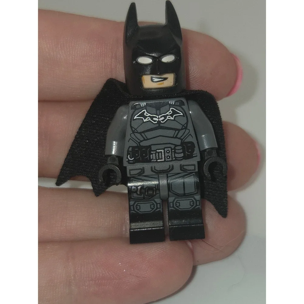 LEGO DC Batman Minifigure Dark Gray Suit Black Cape cowl